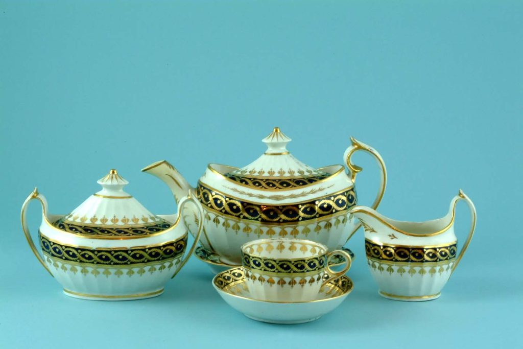 Tea service | Museum of Royal Worcester